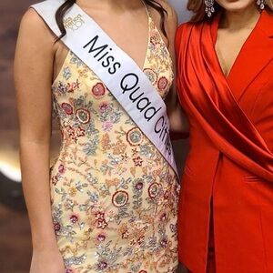 Size 4 yellow primavera cocktail dress